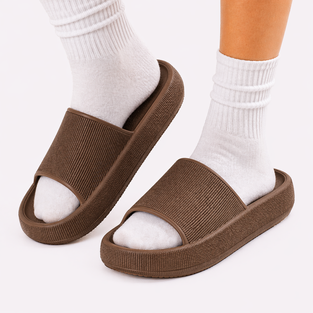 Soothe™ Cushion Slides